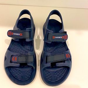 Men’s sandals Runners